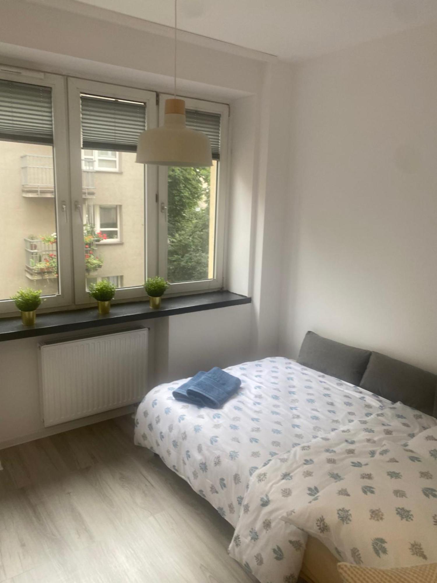 Apartmán Kawalerki Basi Przy Dabrowskiego 22 *